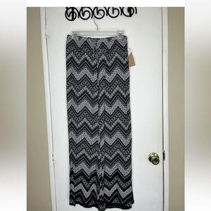 women’s pants size M medium Maxine Nichols Wide Leg Lounge Beach Comfort